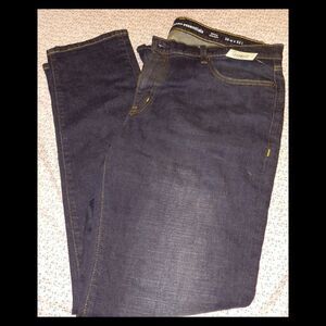 NWT 38x32 Amazon Essentials Men's Skinny Dark Blue Jeans